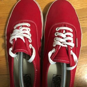 Vans Authentic “Red”